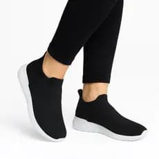 Tênis Slip-on Feminino Meia, Calce Fácil, Sem Cadarço, Preto com Sola Branca