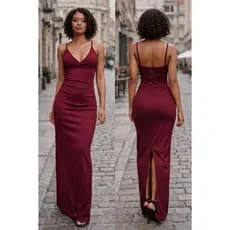 Vestido Longo Feminino Decote V com Fenda