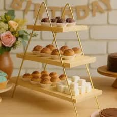 Escadinha de festa decorativo docinhos de mesa