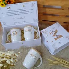kit Caixa e caneca Luxo Convite Padrinhos Personalizada Tampa Bambu| Presente Madrinha/Dindo/batizado/casamento casal