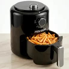 Mini Air Fryer 2L Compacta Novoon 800W Ideal 1-2 Pessoas Econômica Pequenos Espaços 110V/220V