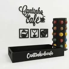 Jogo Decorativo Cantinho do Café Preto MDF com Bandeja e Torre de Cápsulas