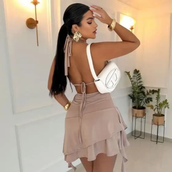 Vestido Cortininha Decote V Curto Colado Tubinho Feminino Rodado Com Babado Feminino Lançamento