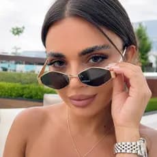 Óculos de Sol Losangular Polygonal Triângulo Retrô da moda Fashion UV400 Haste Dourada Blogueira
