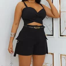 Short Cargo Feminino Alfaiataria com Bolsos Laterais - Estilo Sofisticado e Confortável