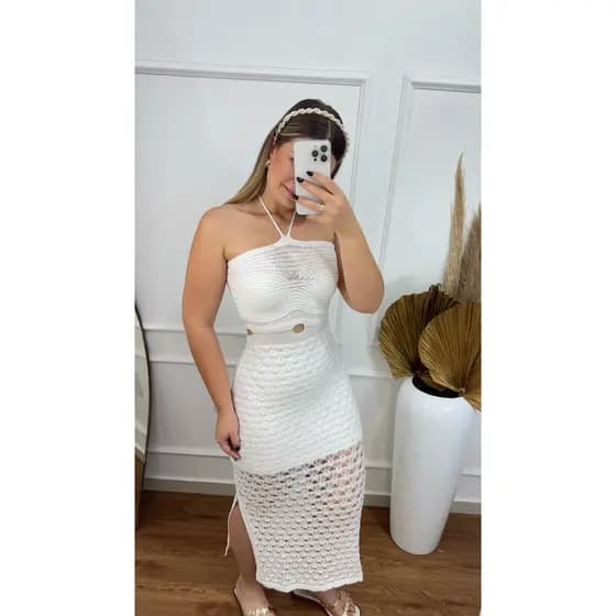 Vestido modal rendado busto fenda