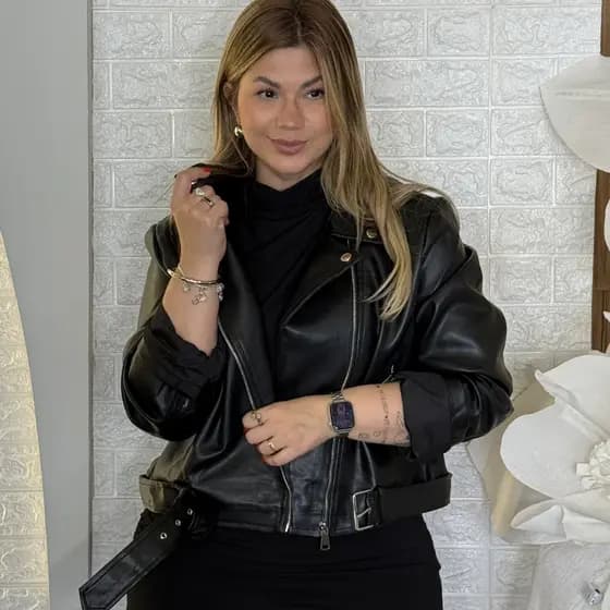 Jaqueta Couro PU Feminina Plus Size GG, G1, G2 e G3. Estilo Biker. Jaqueta Plus Size com Zíper.