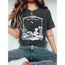 Camiseta Casual Unissex Com Estampa de Esqueleto Lendo maligu