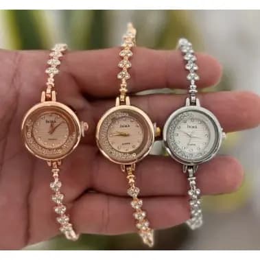 Relógio Luxo Feminino Pulseira p/ presente dias das mães, namorados, natal e ano novo/Festa