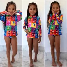 Traje de banho kit infantil Conjunto maiô Camisa UV Temáticas verão Proteção solar