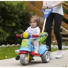 Triciclo Infantil Com Haste E Barra De Proteção Avespa com Pedal Apoio de Pé Infantil Maral