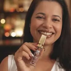 Gloss Labial Chocolate com Luz LED e Espelho Não Gruda + GANHE Um presente (Uma Bala de Chocolate) Promoção Limitada