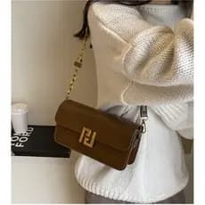 Textura de alta qualidade, bolsa transversal versátil, bolsa quadrada pequena e elegante