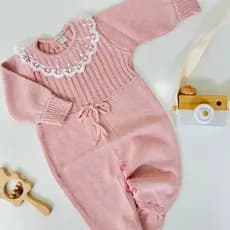 Macacão para Bebê Tricot Roupa Infantil Menina Saída Maternidade Gola Tule Bordado Rendado Rosê