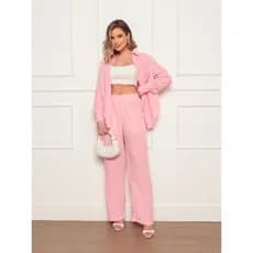 Conjunto casual feminino camisa longa e calça com bolsos tecido leve e macio para dias frescos de outono ou primavera