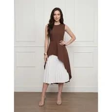 Vestido Feminino Sem Manga Em Crepinho Com Forro Branco Plissado e Gola Redonda