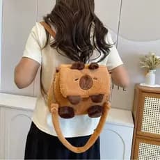 Capivara de mochiila linda bolsa Infantil Feminina em Pelúcia Fofa e Aconchegante