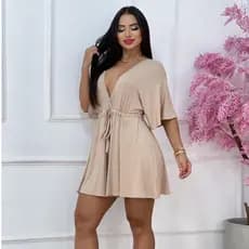 Macaquinho Feminino Curto Gola V, Manga, Cintura Ajustável em Tecido Viscolycra Moda Verão