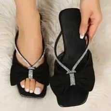 Rasteira Feminina Preta com Strass e Laço Elegante Confortável Bico Quadrado Leve Casual Premium Luxo