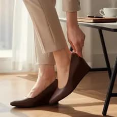 Scarpin Anabela Feminino Nude Bico Fino Elegante Confortável Casual Social Nude Caramelo
