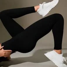 Calça Legging Canelada Preta Cintura Alta Com Costura Academia Feminina Elástica e Fitness Qualidade