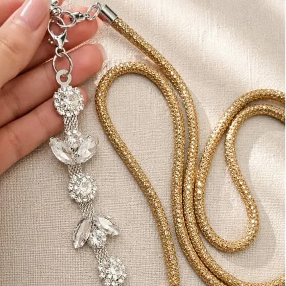 Cordão Celular Pescoço Longa Luxo Corrente Alça Universal Anti Perda Brilho Dourada Prateada com Cristais Reforçada