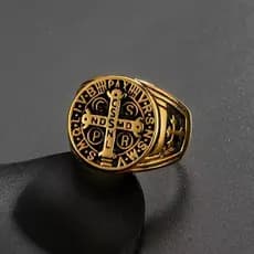 Anel São Bento Clássico e Elegante Dourado
