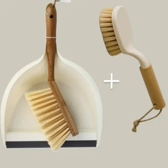 KIT BAMBU - PÁ COM MINI VASSOURA + ESCOVA MULTIUSO