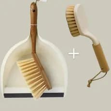 KIT BAMBU - PÁ COM MINI VASSOURA + ESCOVA MULTIUSO