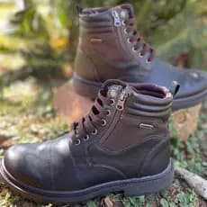 Coturno Bota Militar Masculino Tático Couro Reforçado Costurado Super Leve Ajustável Cadarço