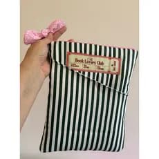 Bolsa case porta livro de tecido almofadada
