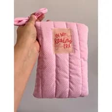 Case porta Kindle “In my kindle Era” rosas que amamos!