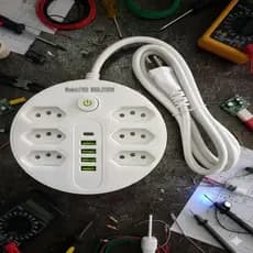 Conector De Extensão 10A - 2500W 3, 5 e 6 Janelas Plug + Porta USB Tipo C e Entrata Cabo USB TING
