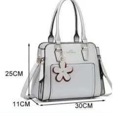 Bolsa Feminina de Ombro, Elegante e Moderna, Fabricada em Couro de Alta Qualidade, Casual