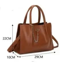 Bolsa Feminina Estruturada com Corrente