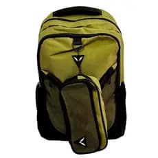 Mochila Juvenil Moderna com Estojo Yepp  Cores vibrantes e cheio de estilo, com estojo personalizado