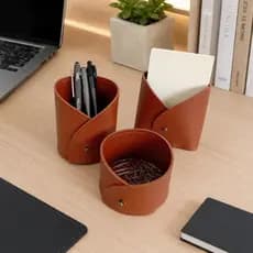 Kit com Porta-Caneta Porta-Bloco e Porta-Clips Premium em Couro ecológico