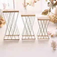 Kit 3 Mesas Treliça Douradas Decorativas – Suporte para Festa, Bolo e Decoração Moderna