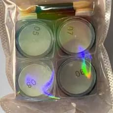 Kit de Pó Cromo com 4 Unidades Sortidas  Pó Asa de Borboleta + pincel para aplicação