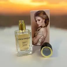 Un&Unique Perfume NO.008 - Aroma Distinto e Elegante para Ocasiões Especiais - Embalagem Moderna e Ideal para Perfumaria