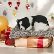 Cachorrinho de Pelúcia com Almofada Dormindo Fofo para Presente de Natal e Aniversário
