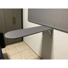 Tábua de Passar Roupa  Dobrável Retrátil de Parede 29 x 90 cm