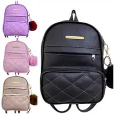 Mochila Feminina Bloguerira Confortável Mini Bolsa  Com Pompom Dia A Dia