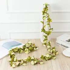 Planta Artificial Pendente 2,5m Folhagem Flor Decorativa Festa Casa Casamento