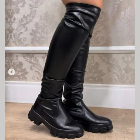 Bota Over The Knee Strech Tratorada Super Tendencia Para Mulheres Empoderadas.