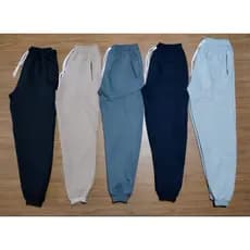 Calça Jogger Moleton forrada por dentro otima para esportes treino corrida lazer casual
