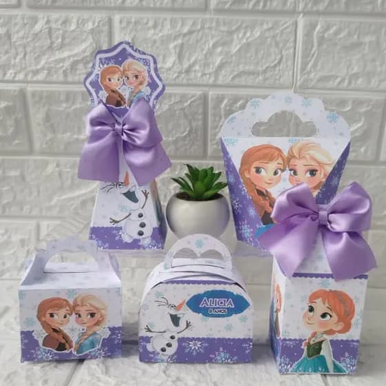 KIT FESTA LEMBRANCINHAS FROZEN/CAIXINHAS PERSONALIZADAS/ANIVERSÁRIO INFANTIL/FROZEN