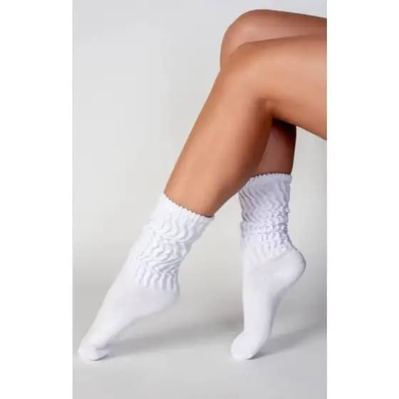 Kit 12 Pares De Meias Cano Alto Feminina Algodão Conforto e Estilo