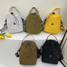 Bolsa Casual Em Nylon Com Múltiplos Bolsos E Design Versátil Perfeita Para Uso Diário