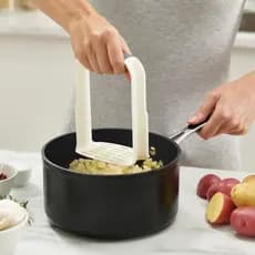 Amassador Espremedor de Batata Legumes Feijão ergonômico